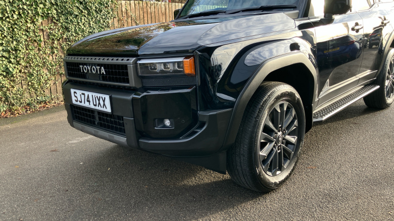 Toyota Land Cruiser 2.8 D-4D 204 Invincible 5dr Auto [7 Seat] Diesel Station Wagon